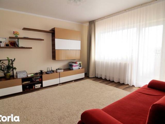 Apartament 3 cam. de inchiriat in Mircea Cel Batran