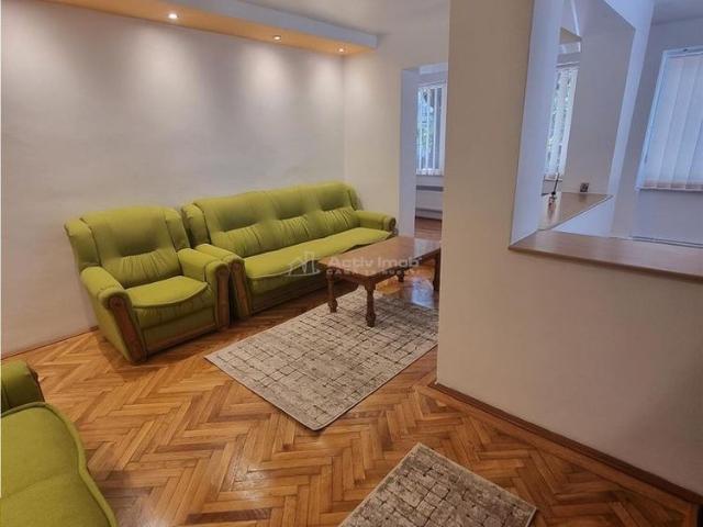 Apartament 3 cam decomandat renovat et 1 Central Colfescu