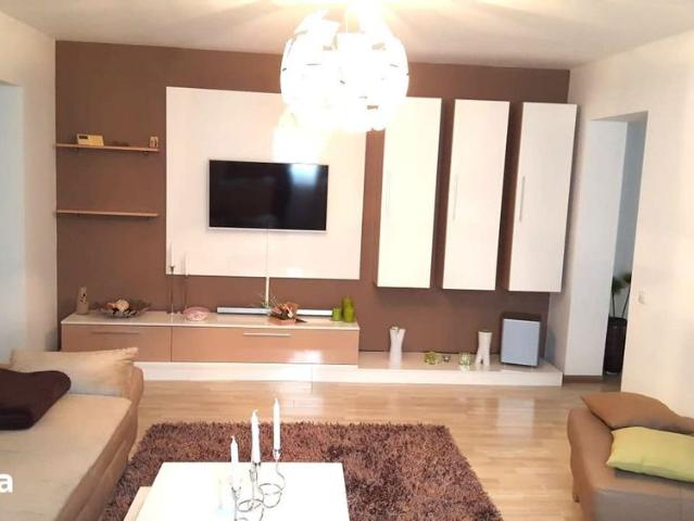 Apartament 3 camere | Micro 3 | Etaj 3/4 | mobilat modern