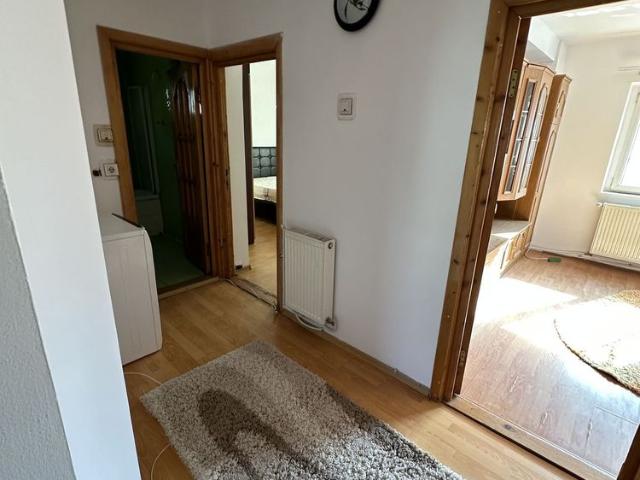 Apartament 3 camere mobilat și utilat spre închiriere