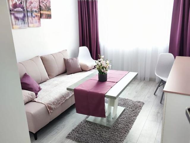 Apartament 3 camere mobilat modern,dormitor si birou,zona Sel Dracula