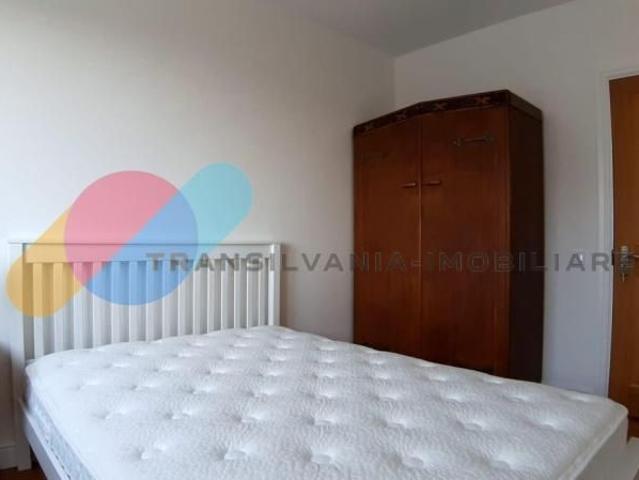 Apartament 3 camere, mobilat si utilat zona P ta 1 Mai
