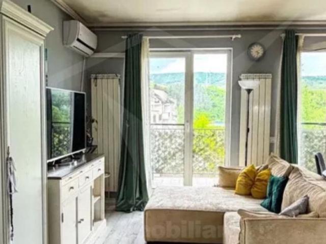 Apartament 3 camere modern, 2 balcoane, view superb spre natura, Floresti