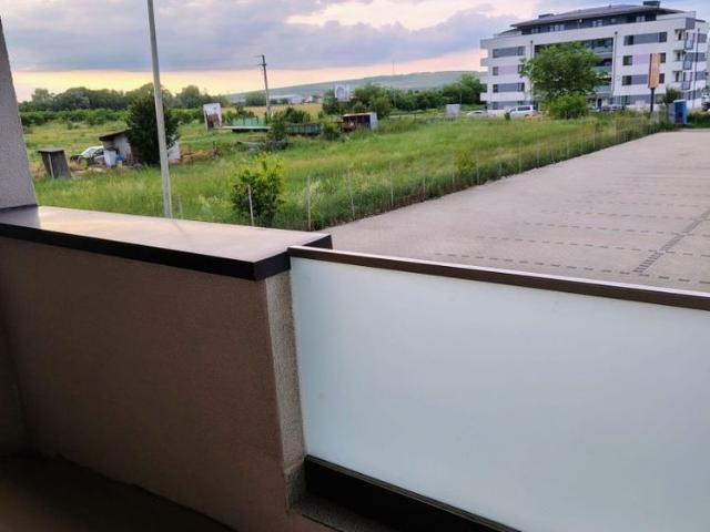 Apartament 3 camere moderne zona Calea Surii Mici