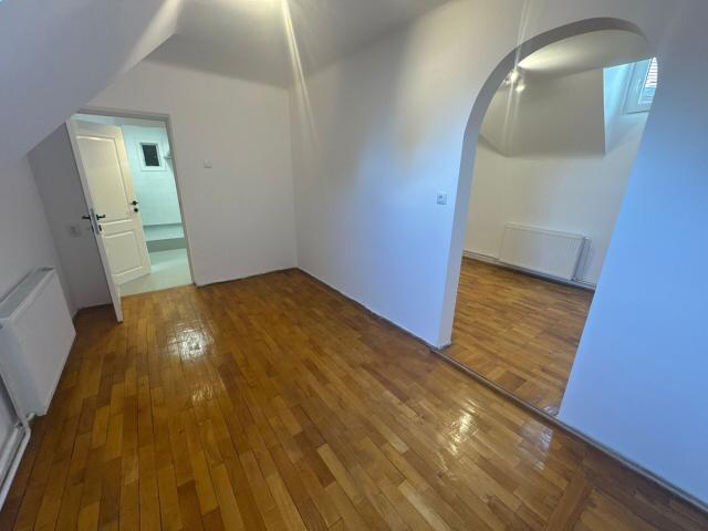 apartament 3 camere nemobilat pretabil birou
