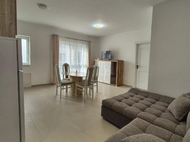 Apartament 3 camere NOU,Gradiste
