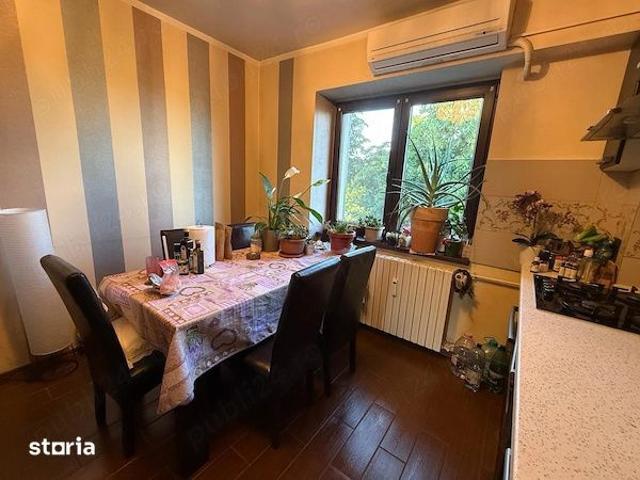 Apartament 3 camere | Șos. Ialomitei | 77m2 | Parcare | Bloc 2000