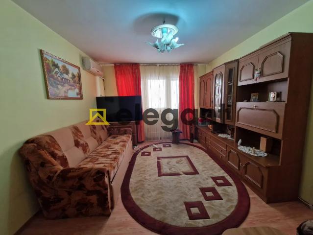 Apartament 3 camere, AC, centrala, Craiovita Bigul Vechi