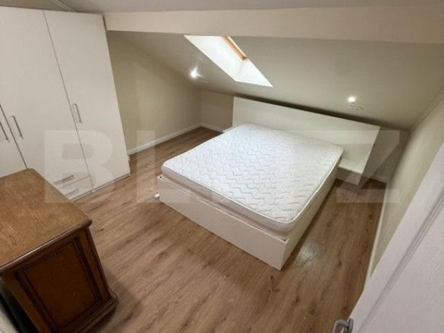 Apartament 3 camere, Ady Endre