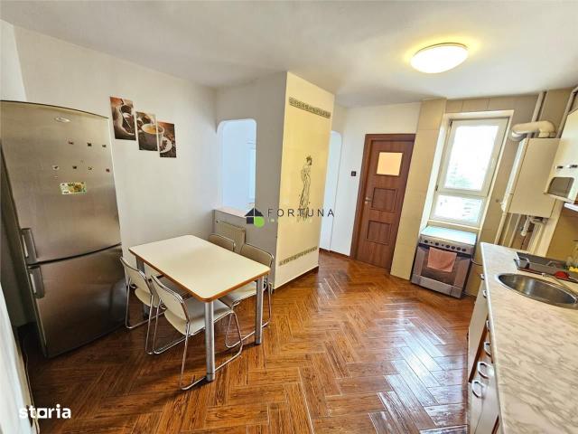 Apartament 3 camere, bloc cu stalp, in Centrul Civic, COMISION 0%