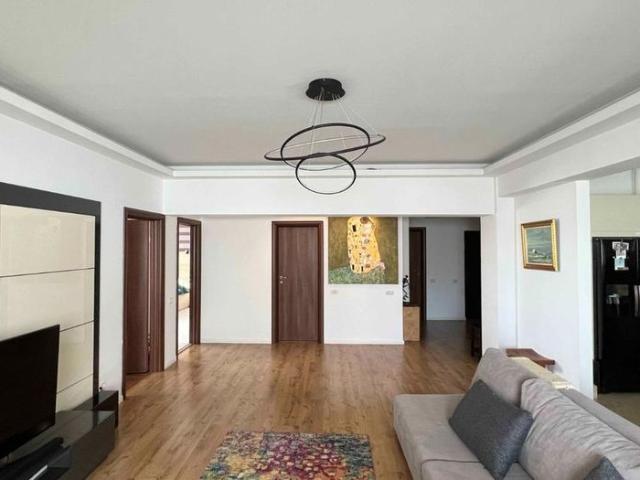 Apartament 3 camere Bloc Boutique Lizeanu Stefan Cel Mare