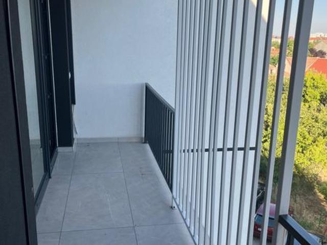 Apartament 3 camere, bloc nou, in zona Fratelia de inchiriat