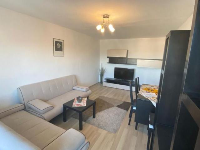 Apartament 3 camere Blv. Unirii langa tribunal, 82 mp