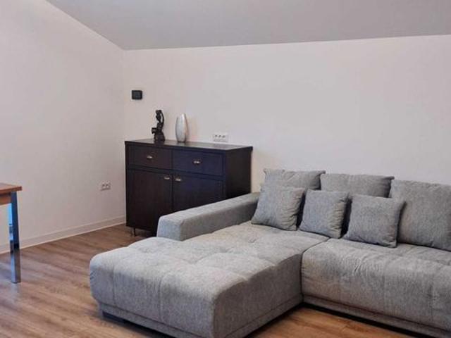 Apartament 3 camere Brasov la 5 minute de Biserica Neagra