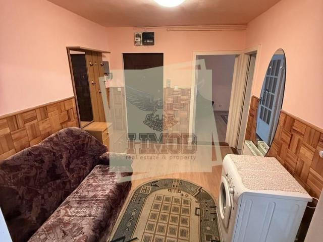 Apartament 3 camere cu balcon Vasile Aron