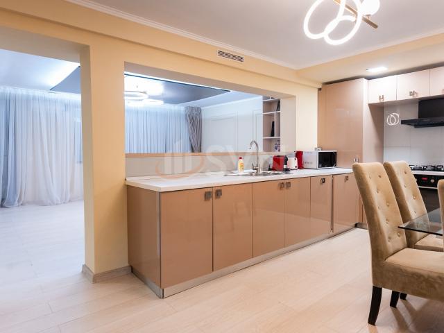 Apartament, 3 camere cu loc parcare subteran inclus, Bucuresti / Sector 1 / Herastrau