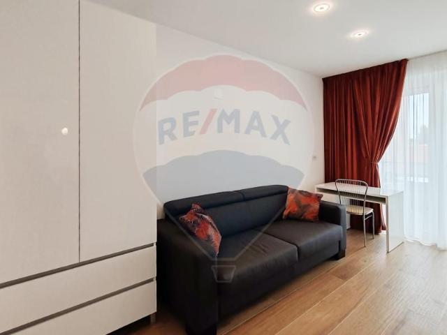 Apartament 3 camere cu parcare privata, de inchiriat, Ultracentral