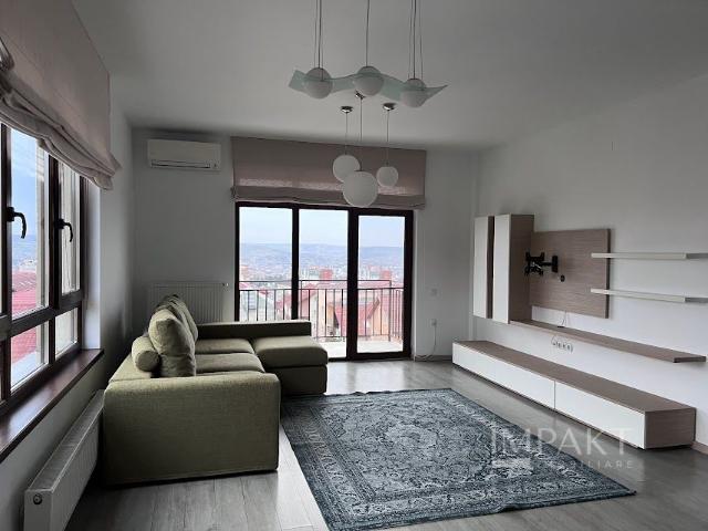 Apartament 3 camere cu view superb