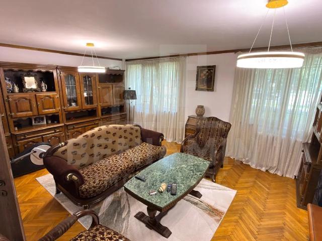 Apartament 3 camere Calea Bucuresti parter mobilat si utilat 56mp