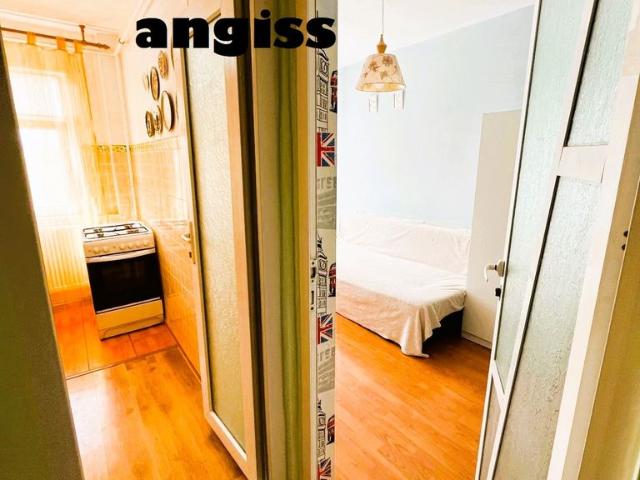 Apartament 3 camere cartier VEST mobilat