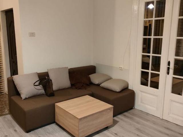Apartament 3 camere, centrală proprie, parcare, Metrou Tineretului