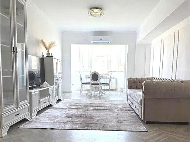 Apartament 3 camere | Centrala proprie | 92 MP | Unirii Piata Alba Iulia