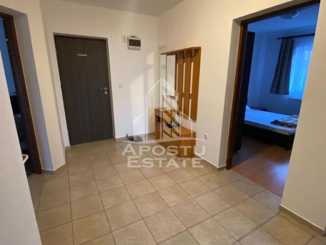 Apartament 3 camere, centrala proprie, PetFriendly, zona.