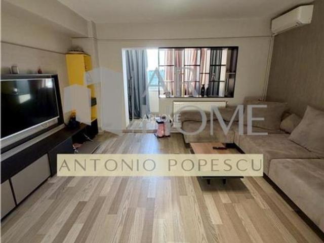 Apartament 3 camere, centrala proprie, Ploiesti, zona centrala
