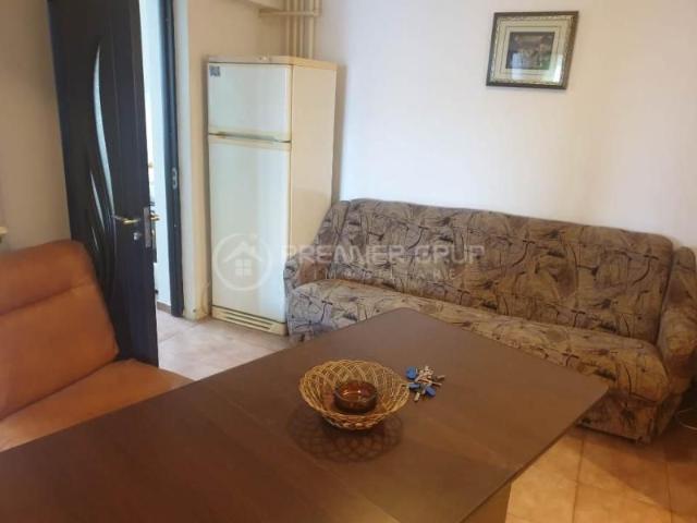 Apartament 3 camere, Centru, 60mp