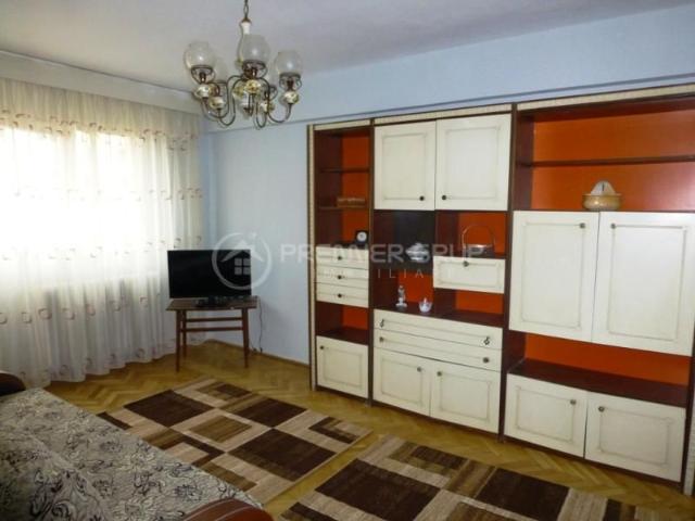 Apartament 3 camere, Centru, 70mp