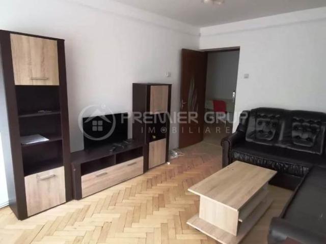 Apartament 3 camere, Centru, 72mp