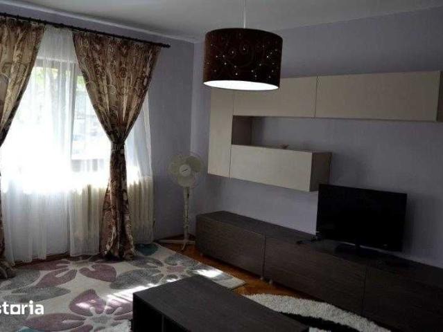 Apartament 3 camere Centru