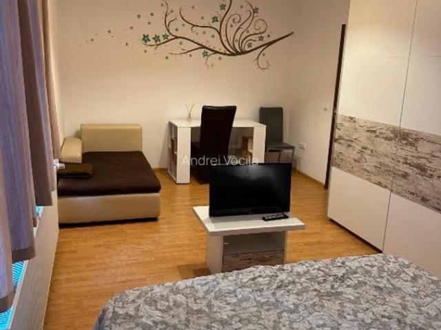 Apartament 3 camere centru istoric Brașov studenți