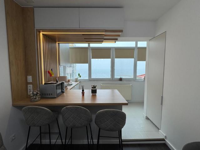 APARTAMENT 3 CAMERE | CENTRU | PLAJA NEVERSEA | VEDERE LA MARE