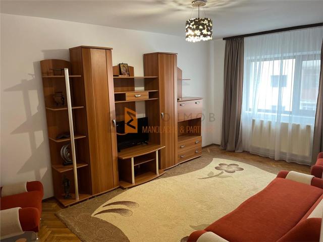 Apartament 3 camere cf1 decomandat zona Unirii Sud