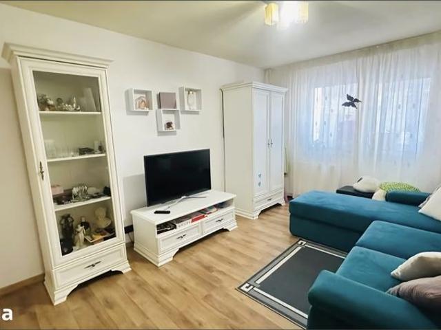 Apartament 3 camere chirie Astra