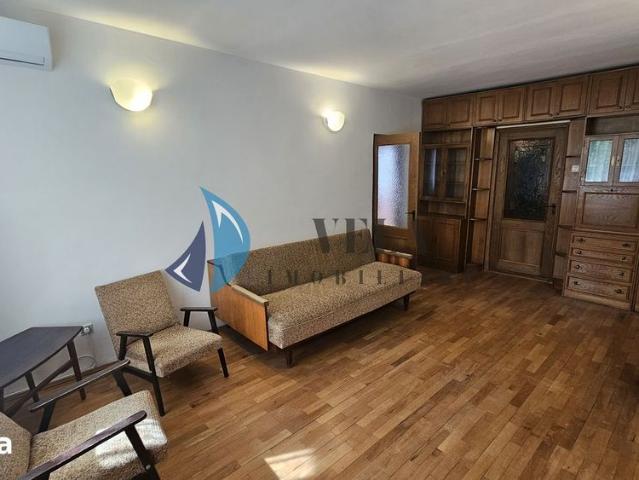 Apartament 3 camere, Cornisa, AC