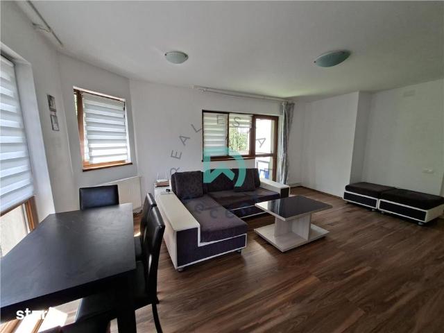 Apartament 3 camere, Coresi, vila, 120 mp Brasov