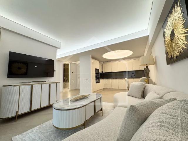 Apartament 3 camere | Cortina North |