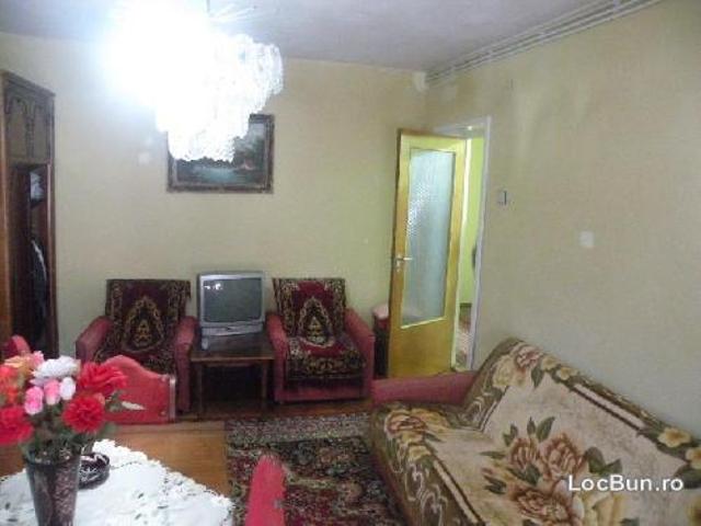 Apartament 3 camere, D va Nord, bl. tip vila