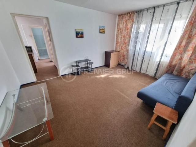 Apartament 3 camere, Dacia Lidl, 57mp