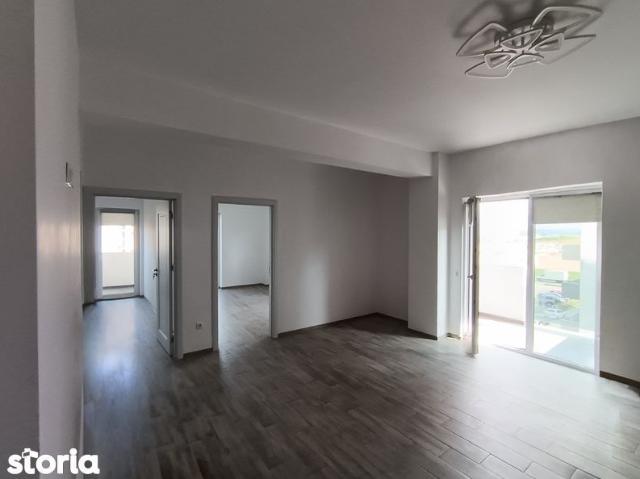 Apartament 3 camere de inchiriat