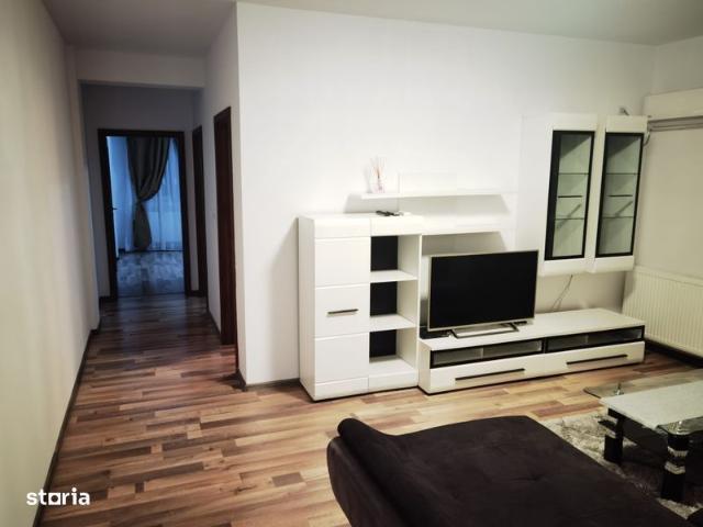 Apartament 3 camere de inchiriat