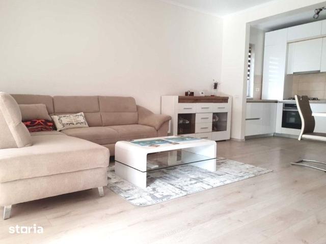 Apartament 3 camere, de inchiriat, 75 mp utili + gradina 150 mp Cale