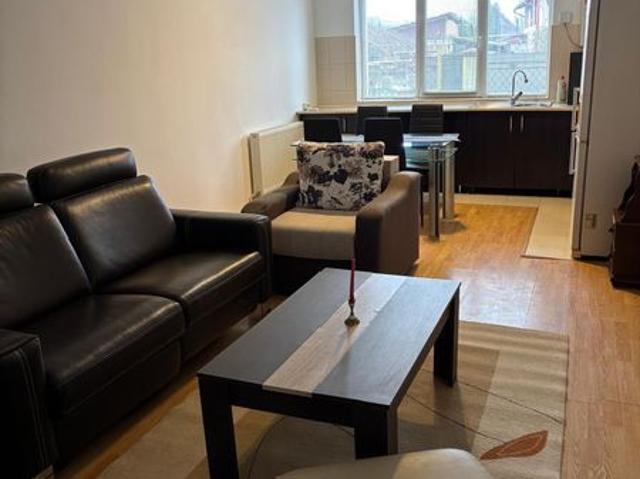 Apartament 3 Camere de închiriat