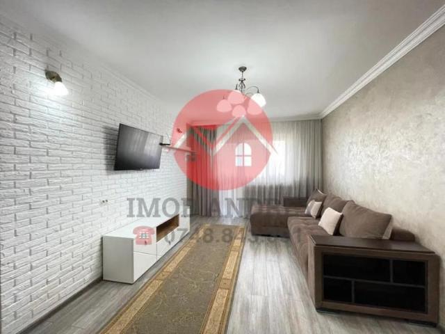 Apartament 3 camere de inchiriat