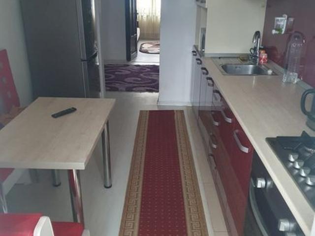 Apartament 3 camere de inchiriat