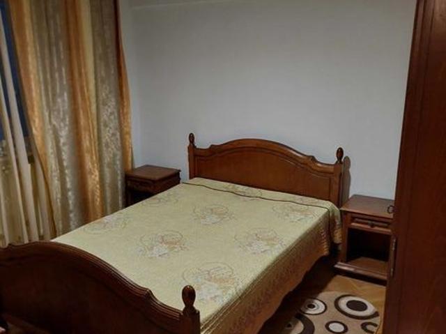 Apartament 3 camere de inchiriat