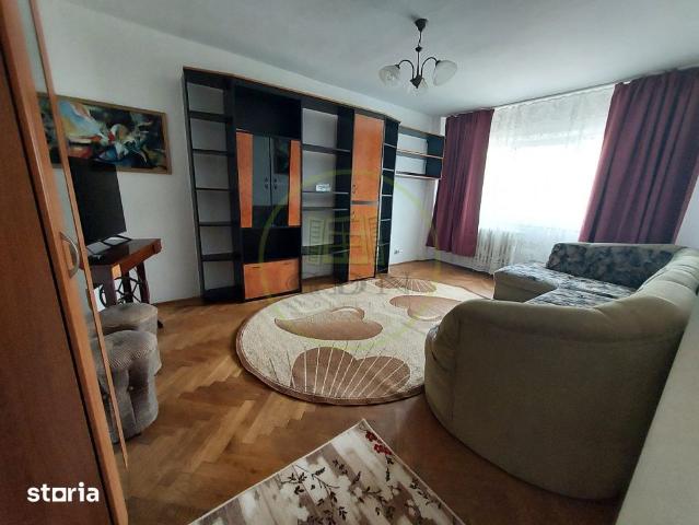 Apartament 3 camere de inchiriat