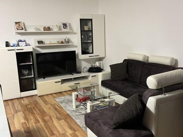 Apartament 3 camere de inchiriat